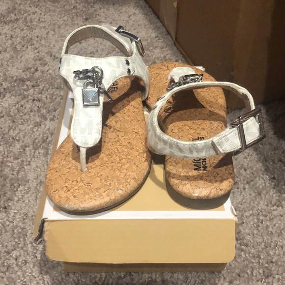 Toddler sandals - Picture 3 of 4